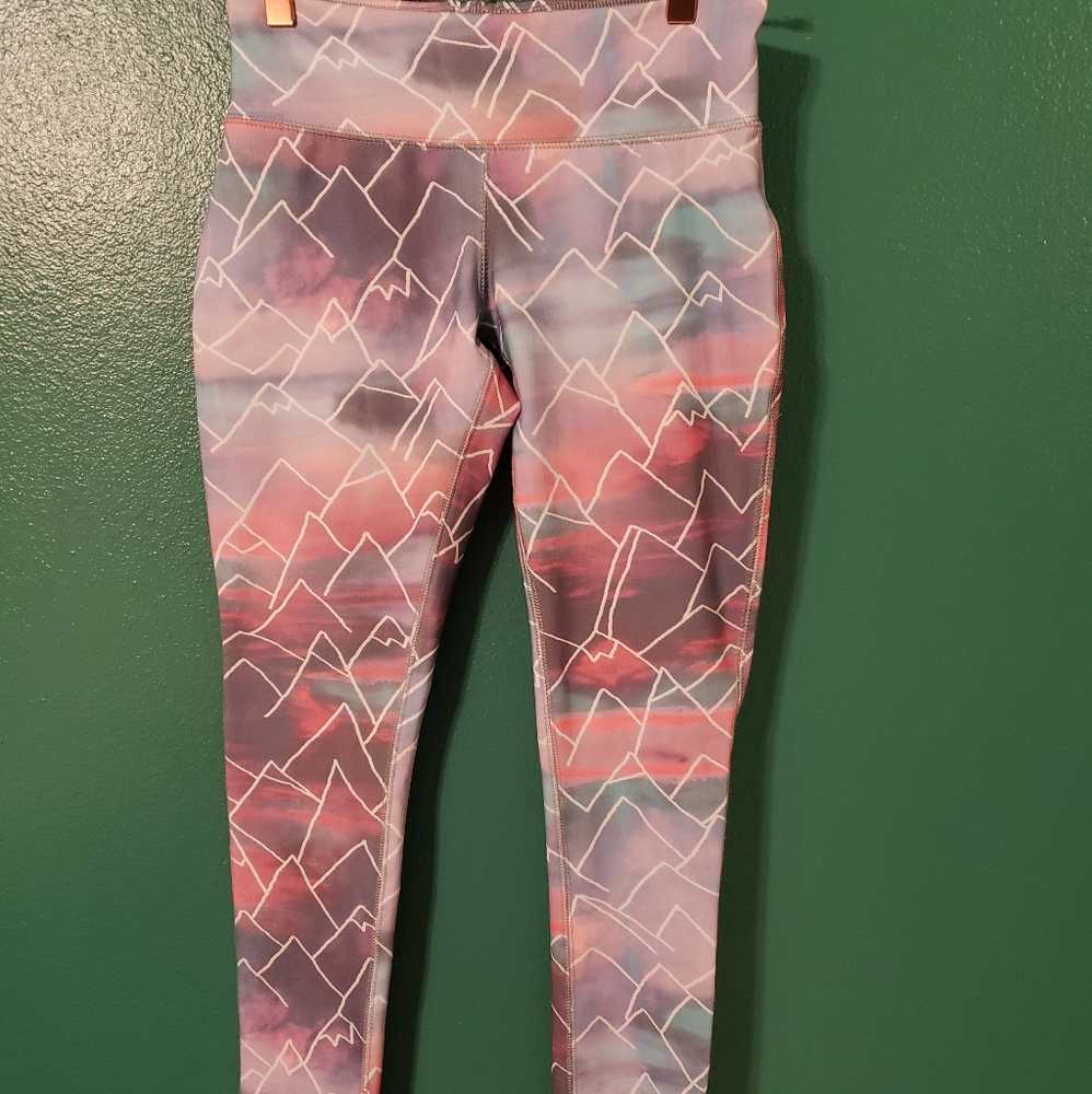 yoga pants